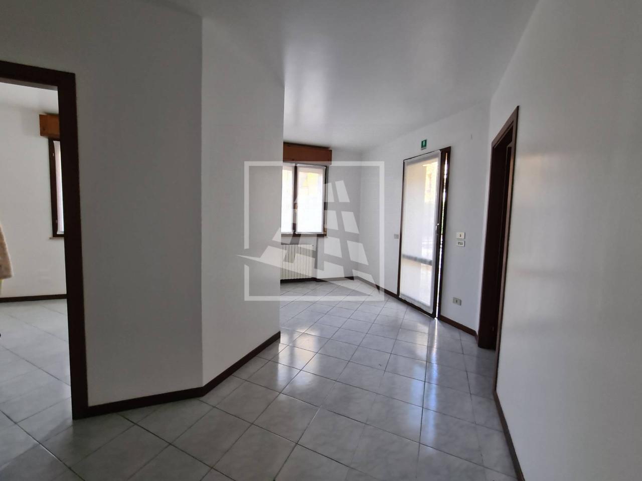 Ufficio in Via Monte Valestra 3, Reggio nell'Emilia, {3} - Foto 1