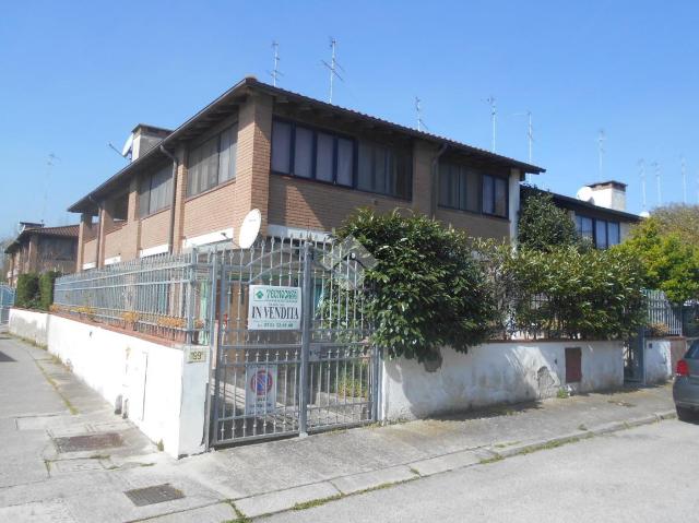 Villa in Via Carini 201, Comacchio - Foto 1