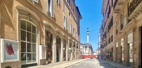 Shop in Via dei Due Macelli, Roma - Photo 1