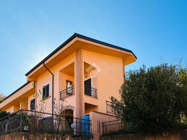 Terraced house in C/da Chiodo, Rende - Photo 1