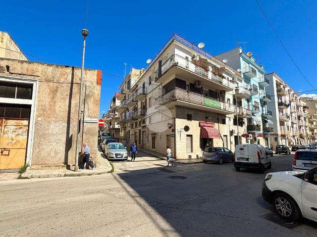 Garage or car box in Via Alessandro Volta, Manfredonia - Photo 1