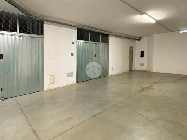 Garage or car box in Via Lorenzo Frattarolo 12, Manfredonia - Photo 1