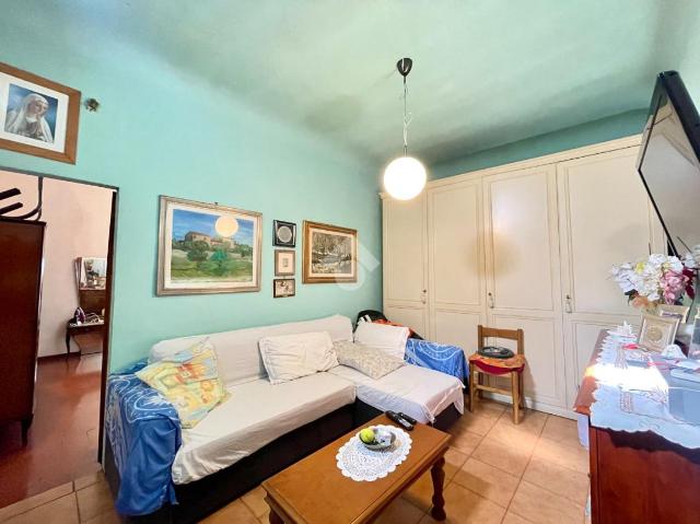 4-room flat in Via Roma 99, Signa - Photo 1