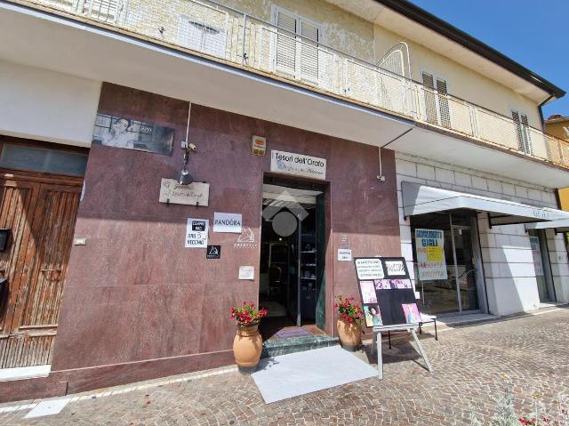 Shop in Via Pola 18, Fontana Liri - Photo 1