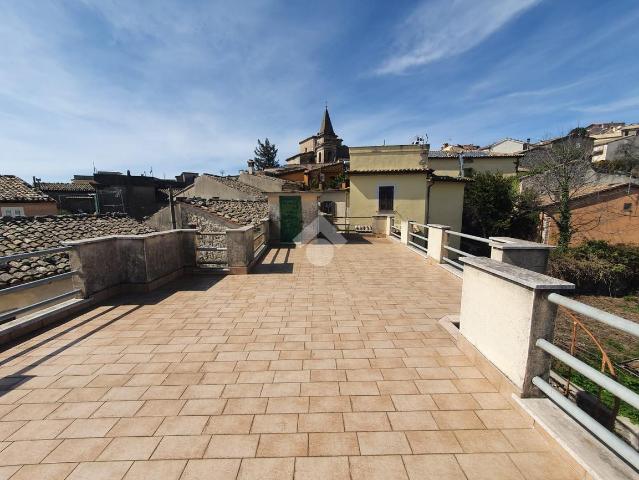 Detached house in {3}, Piazza Diamanti 9 - Photo 1