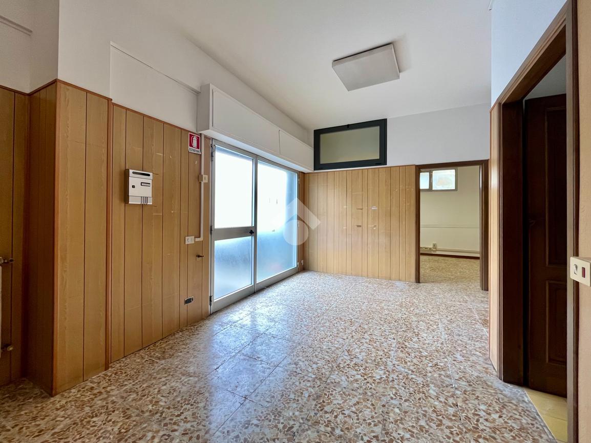 Ufficio in Ufficio/Studio Medico Viale Duca della Vittoria, Rufina, {3} - Foto 1