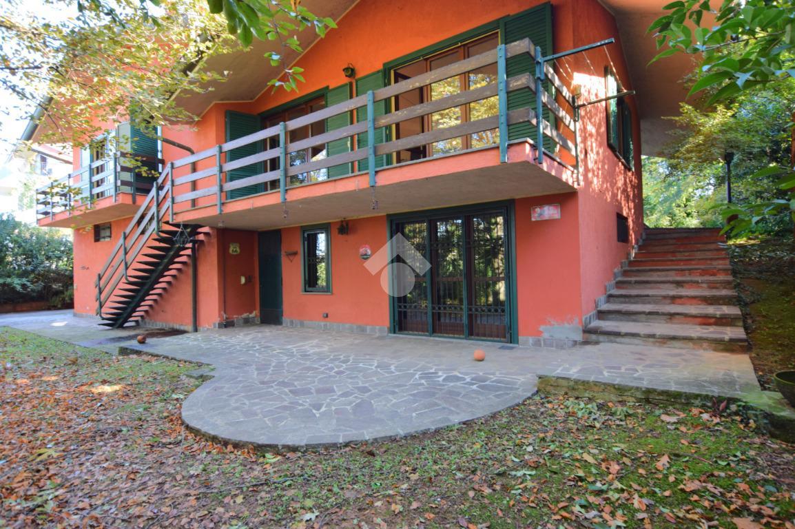 Villa in vendita a Lomagna