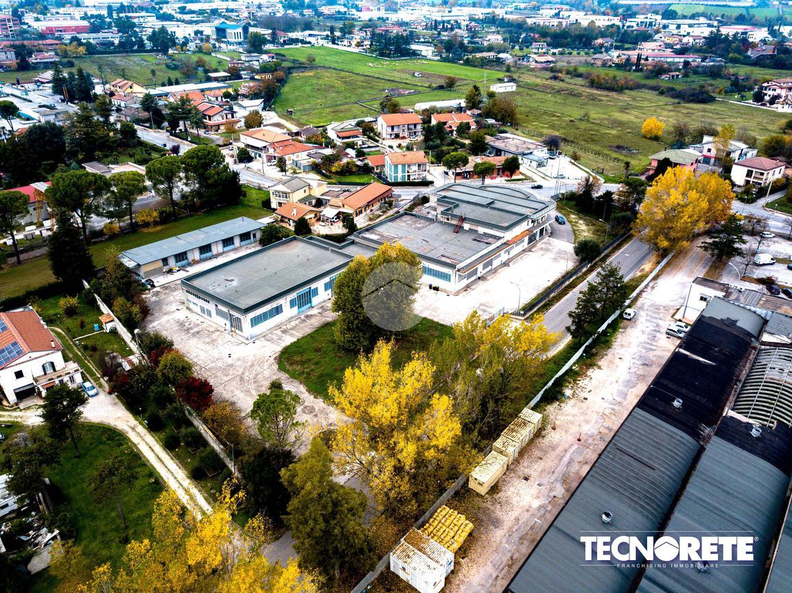 Negozio in Via Armando Fabi 251, Frosinone, {3} - Foto 2