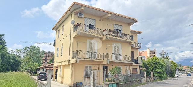 3-room flat in Via Tommaso Landolfi 129, Frosinone - Photo 1