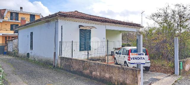 Einfamilienhaus in Via Cecilia Metella, Frosinone - Foto 1