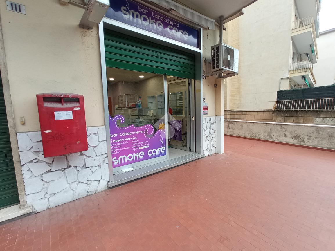 Negozio in Via Luigi Rizzo 109, Genova - Foto 1