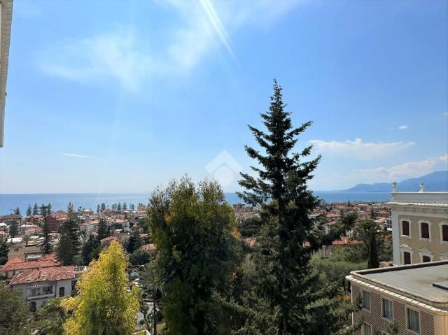 2-room flat in Via Virgilio 7, Bordighera - Photo 1