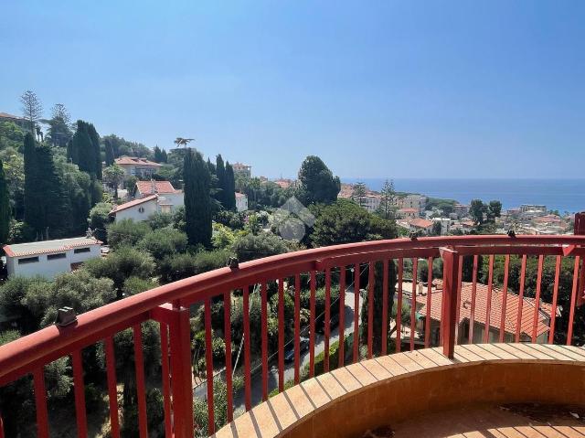 4-room flat in Via Virgilio 19, Bordighera - Photo 1