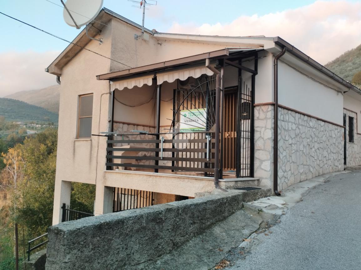 Casa indipendente in vendita a San Vittore Del Lazio