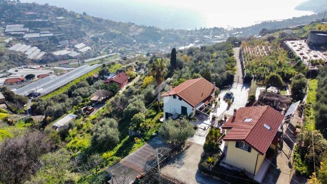 Mansion in Via Fontana Vecchia 10, Sanremo - Photo 1