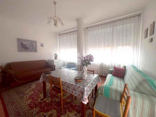 2-room flat in Via Camillo Benso Cavour 13, Seveso - Photo 1