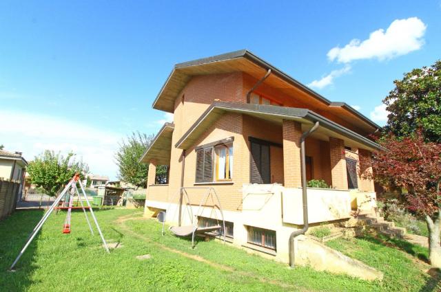 Villa in Via Alcide De Gasperi, Agrate Brianza - Foto 1