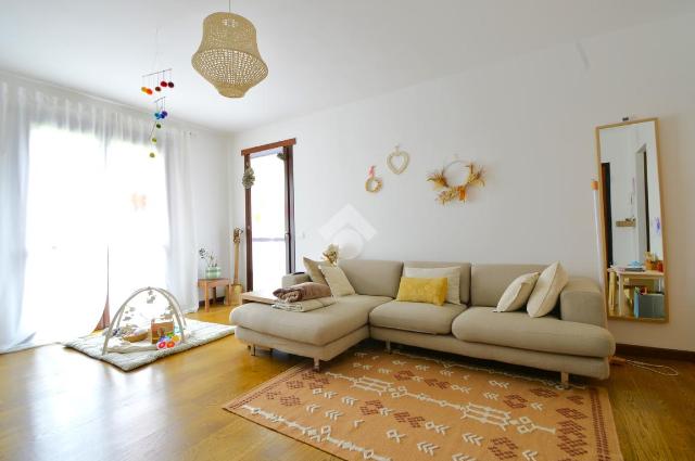 4-room flat in Via della Cascinetta 6, Agrate Brianza - Photo 1