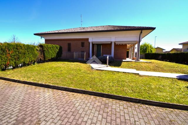 Villa in Via S. Martino 13, Agrate Brianza - Foto 1