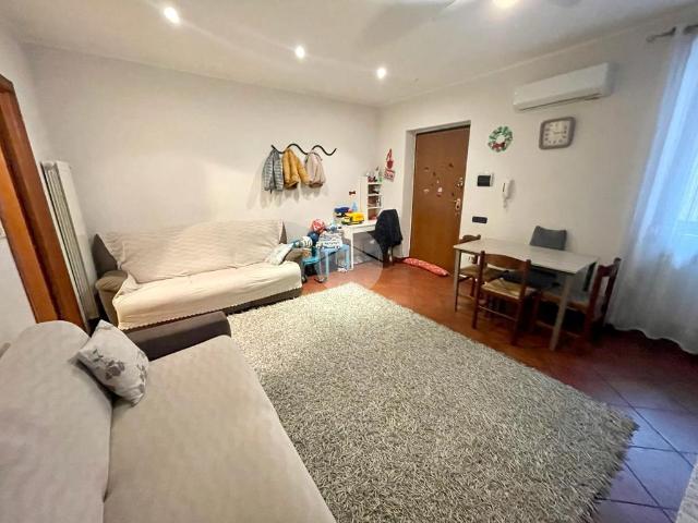 2-room flat in Via Lombardia 57, Lissone - Photo 1