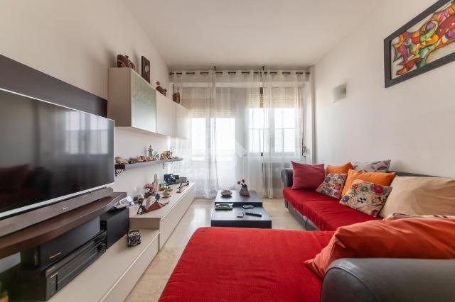 3-room flat in Via Toscanini 8, Lainate - Photo 1