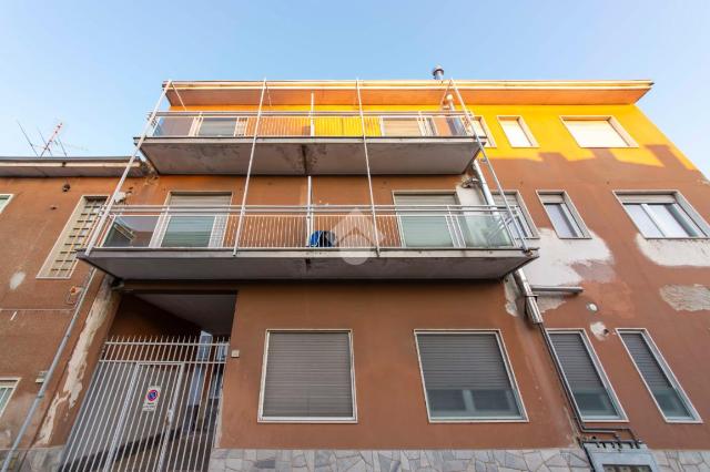 3-room flat in Via Generale Cantore 4, Lainate - Photo 1