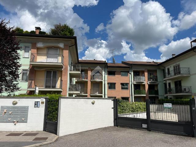 3-room flat in Vicolo Luigi Pirandello 7, Lainate - Photo 1