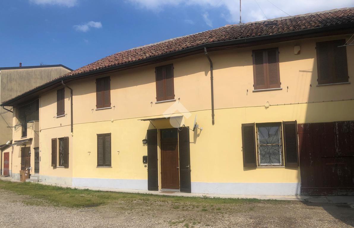 Appartamento in vendita a Lacchiarella