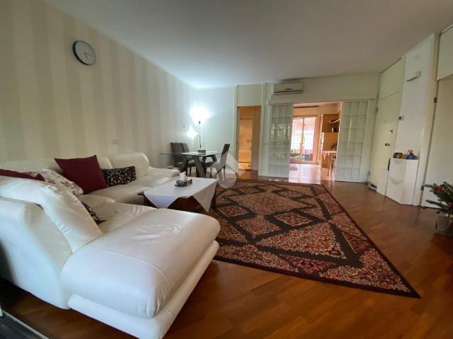 4-room flat in Via Guglielmo Marconi 1, Basiglio - Photo 1