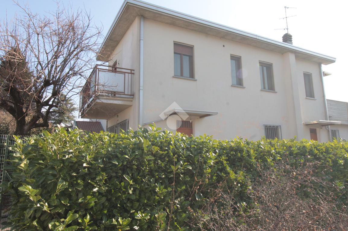 Villa in vendita a Sulbiate