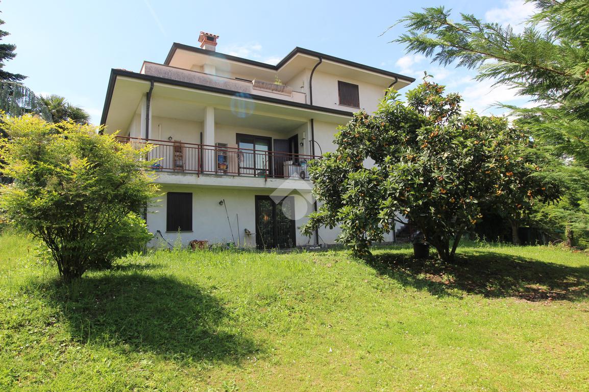 Villa in vendita a Aicurzio