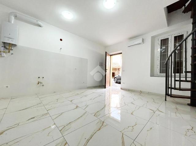 2-room flat in Via Rovereto, Seregno - Photo 1