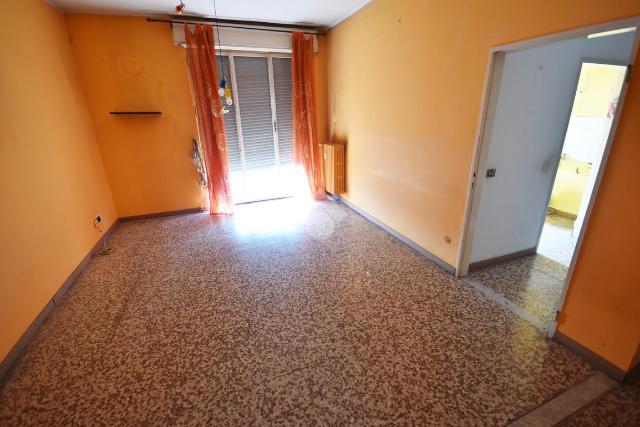 2-room flat in Via Pordenone, Meda - Photo 1