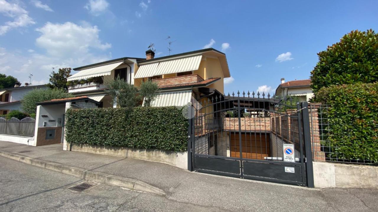 Villa in vendita a Cambiago