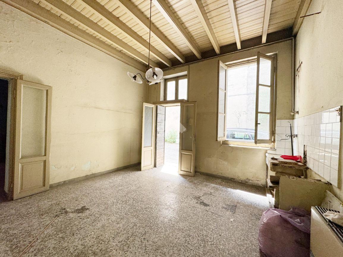 Appartamento in vendita a Seregno