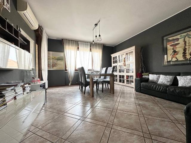 3-room flat in Via Sandro Pertini 27, Bussero - Photo 1