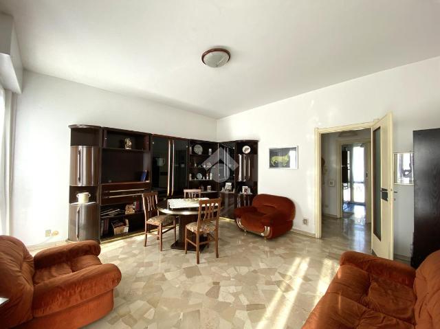 4-room flat in Via Sante Giovannelli 4, Legnano - Photo 1