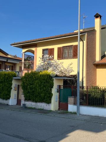 Mansion in Via Salvo d'Acquisto 12, Castiraga Vidardo - Photo 1