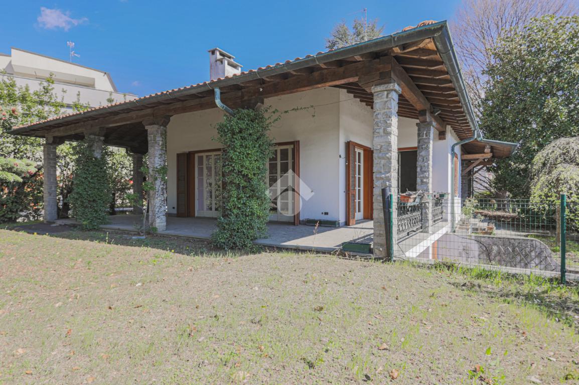 Villa in vendita a Sovico