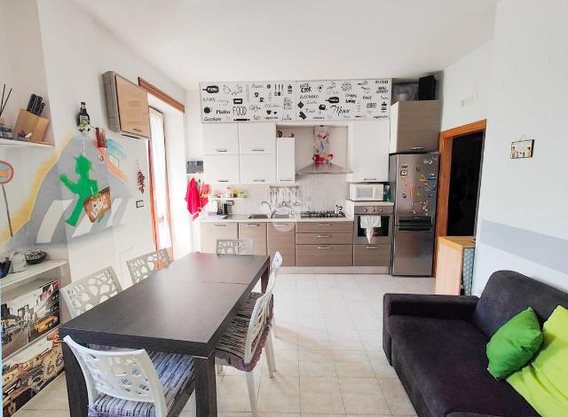 2-room flat in Via Giuseppe Luraghi 17, Pomigliano d'Arco - Photo 1