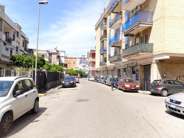 Quadrilocale in Via Lecce 35, Pomigliano d'Arco - Foto 1