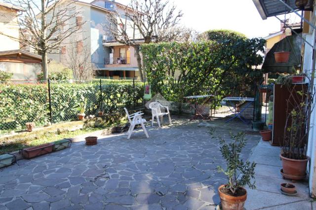 Villa in Via G. B. Basile 138, Modena - Foto 1