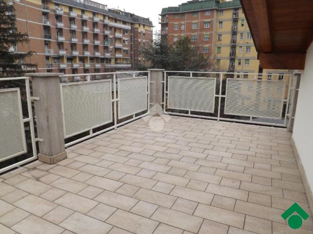 Villa a schiera in Viale a. Corassori 10, Modena - Foto 1