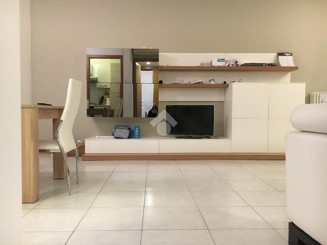 3-room flat in {3}, Affittasi Ristrutturato Via Solferino 15 - Photo 1