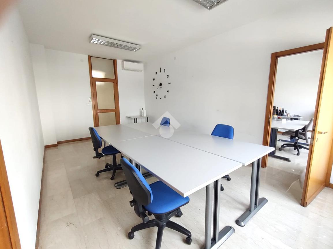 Ufficio in Via Trieste 2, Padova, {3} - Foto 1