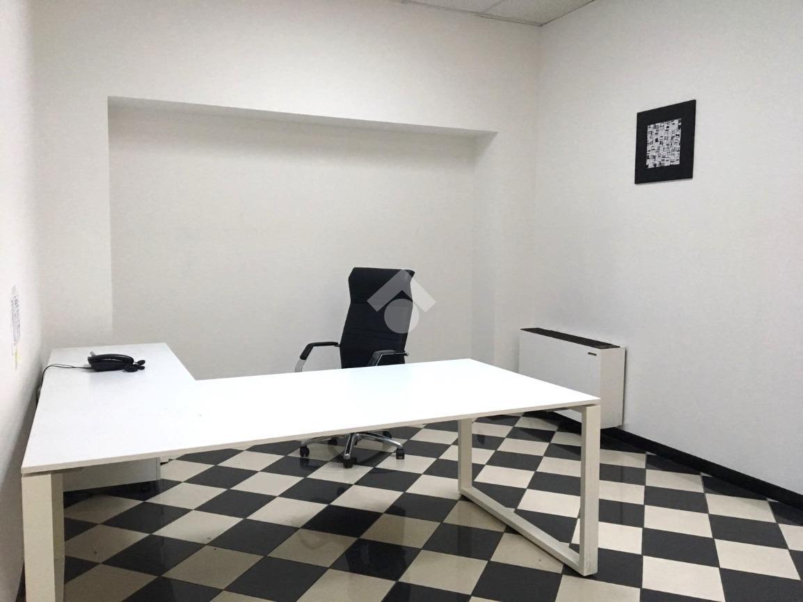 Ufficio in Via San Crispino 14, Padova, {3} - Foto 1