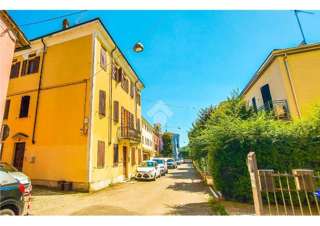 3-room flat in Vicolo d. Zinzani 14, Colorno - Photo 1