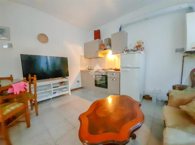 2-room flat in {3}, Vicolo d. Zinzani 12 - Photo 1