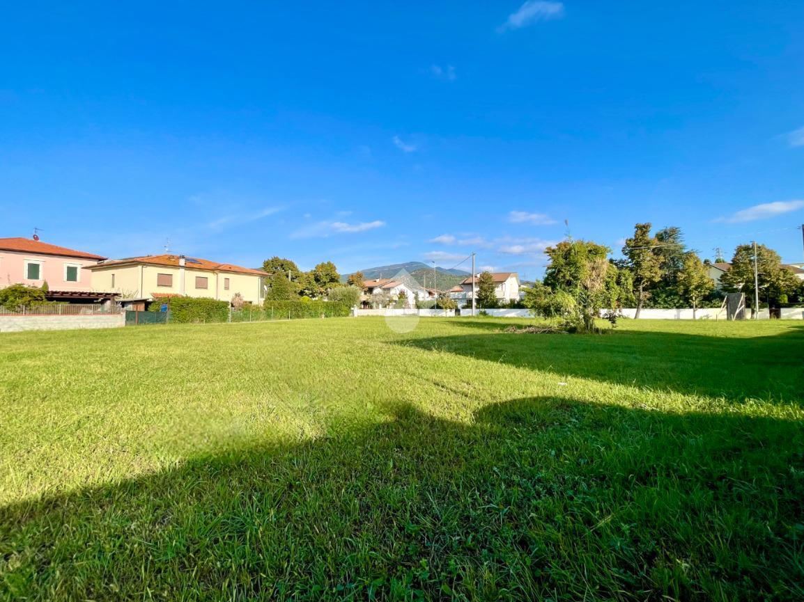 Terreno edificabile in vendita a San Giuliano Terme