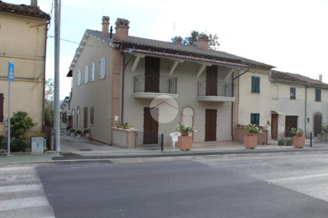 4-room flat in Via Flaminia 120, Colli al Metauro - Photo 1